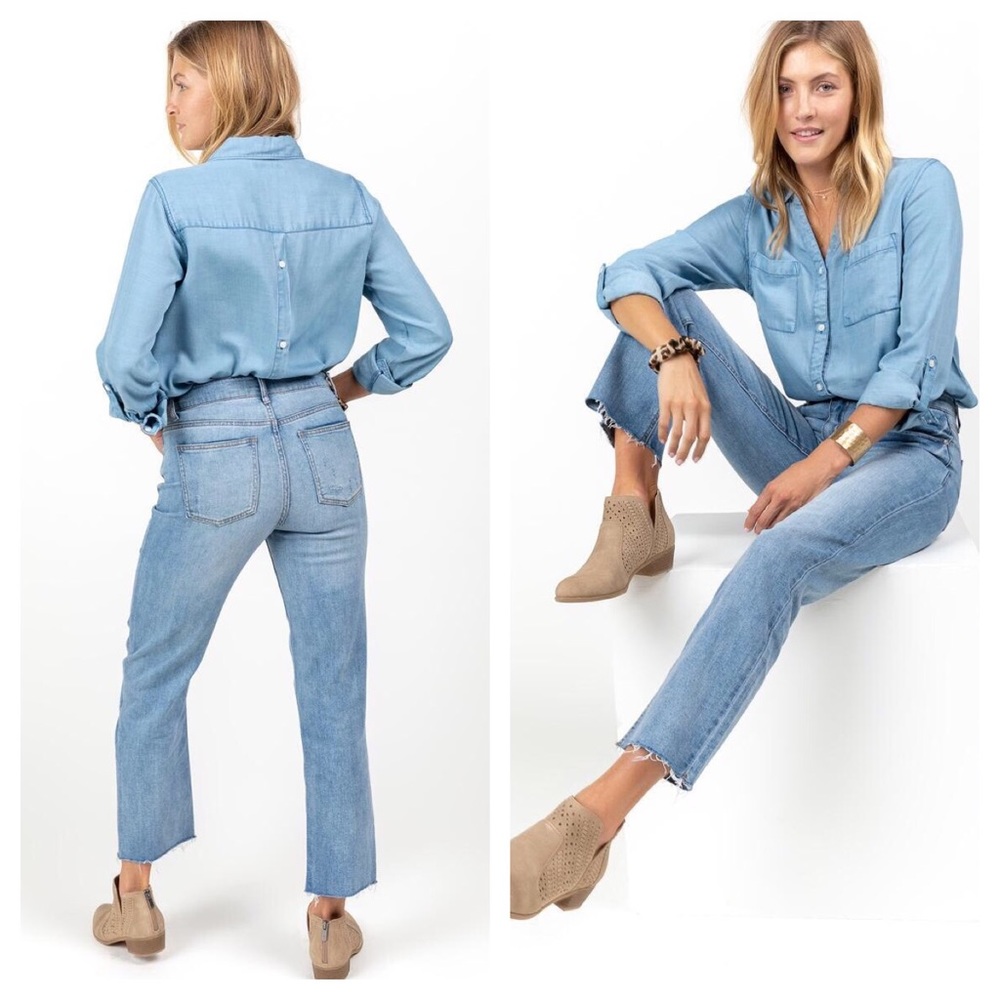 Cropped High Rise Frayed Jeans